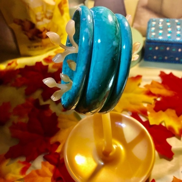 Turquoise Bangle - Picture 3 of 9